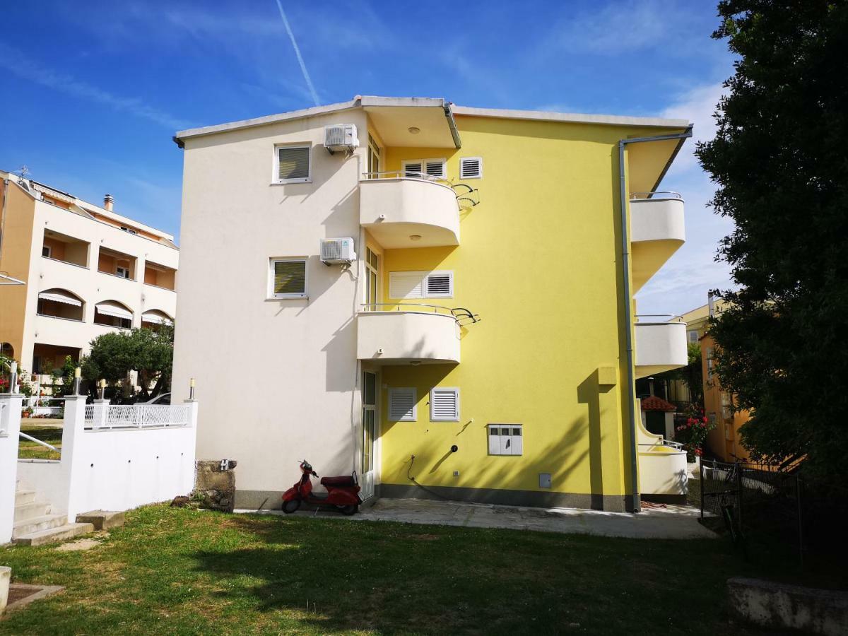 Deluxe Apartment F & M Tučepi Exterior foto